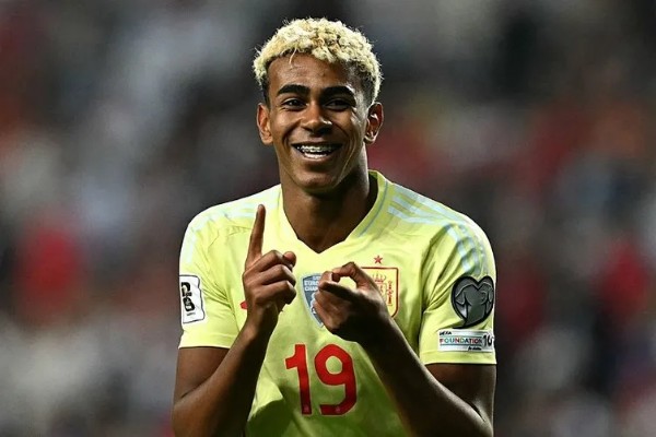 2025 Golden Boy adayları açıklandı! 4 milli yıldız listede...